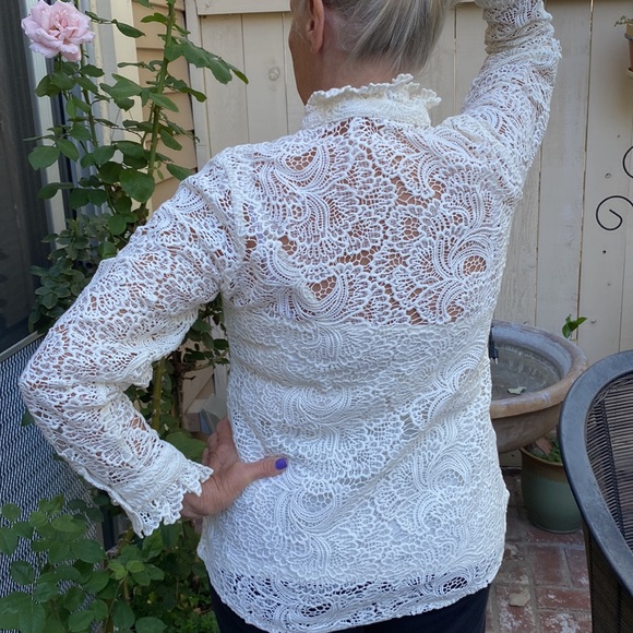 SOFT SURROUNDINGS Tops - SOFT SURROUNDINGS WHITE FRANCESCA LACE BLOUSE & CAMI NEW